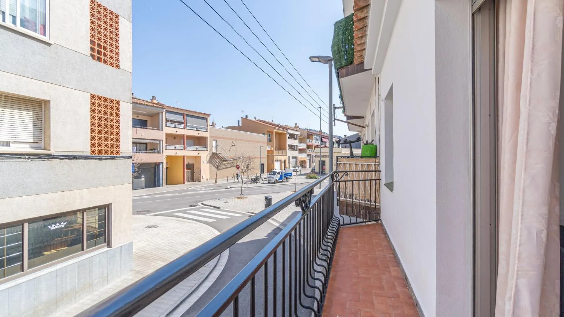 Basic Comfort Apartment Poeta Marquina 1º 2025 Roses 0*,